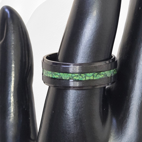 Black 8mm Inlaid Green Minimal Stainless Steel Band Fashion Ring Size 10 - Picture 5 of 8